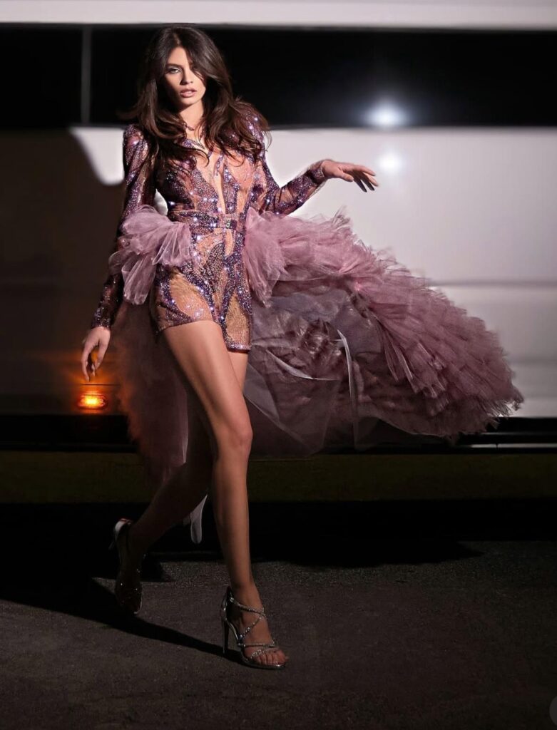 Hummer limousine a Napoli,noleggio hummer limousine a napoli